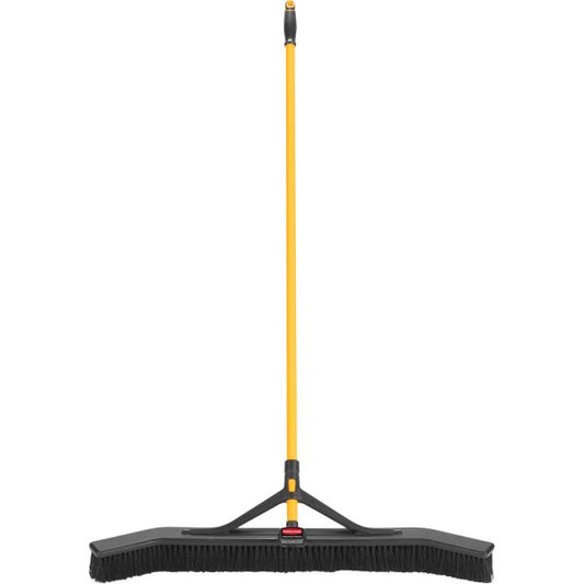 Rubbermaid Commercial Maximizer Push-To-Center 36" Brooms Polypropylene Bristle - 58.1" Overall Length - Steel Handle - 6 / Carton